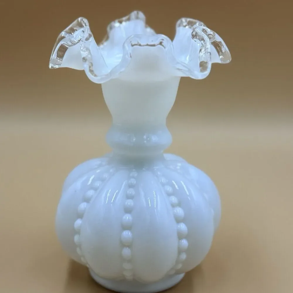 Vintage White Milk Glass 1940’s Fenton Silvercrest Vase Hobnail